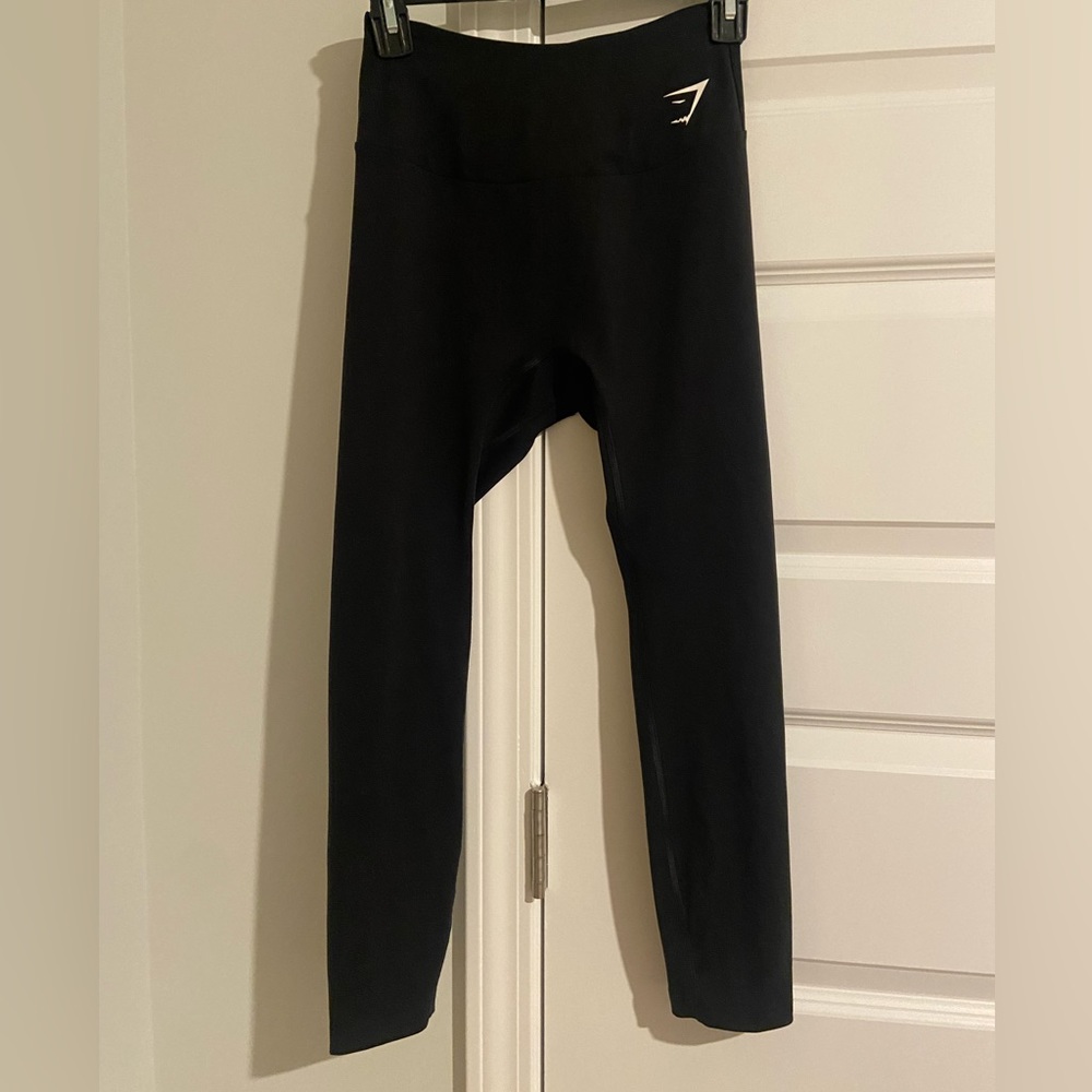 SOLD Gymshark black leggings
